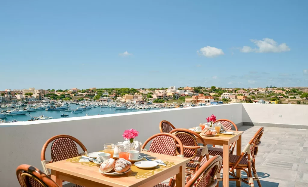 Vista del Mar Mediterraneo dalla terrazza dell'Hotel Vega Lampedusa